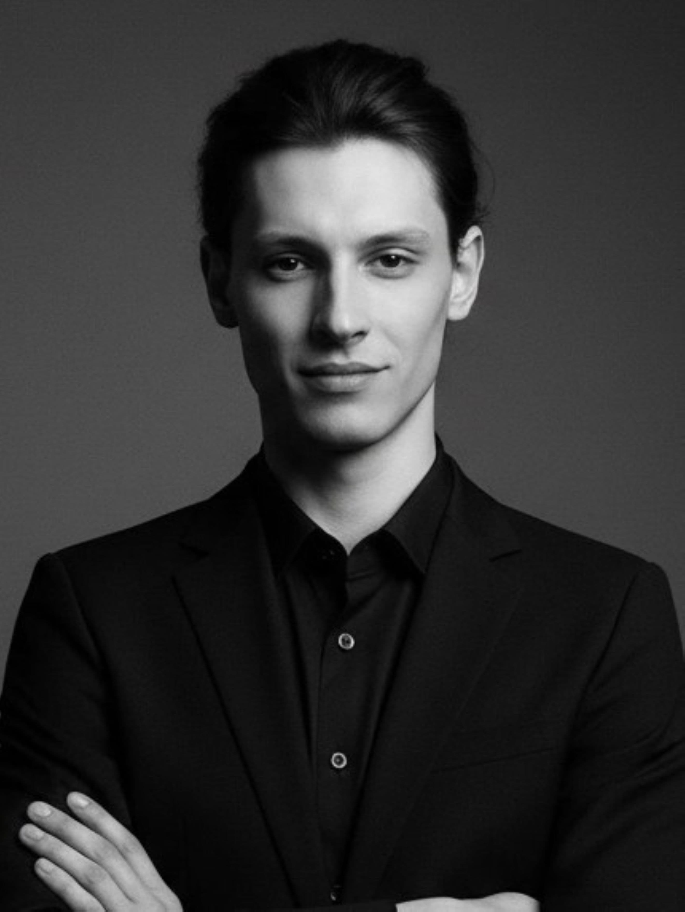 Trilingual male actor for film, television, and streaming casting — Lithuania-based, EU relocation available